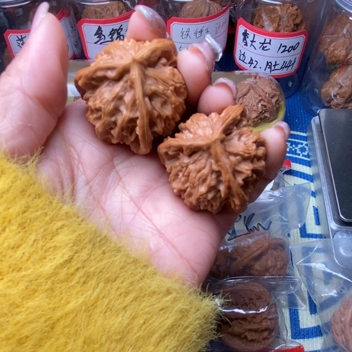 桃核吊坠三棱 38核桃