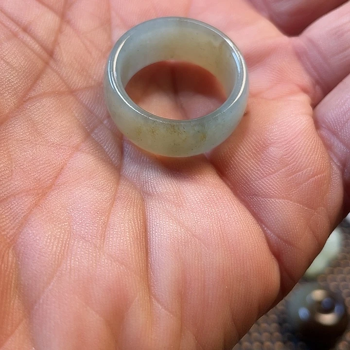 和田玉未镶嵌戒指