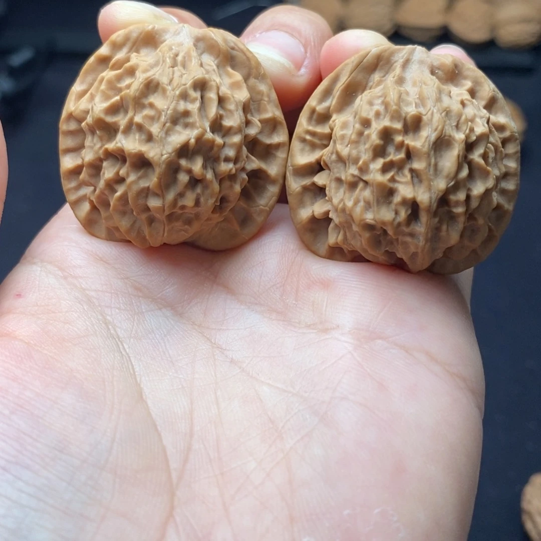 文玩核桃把件秦公子。