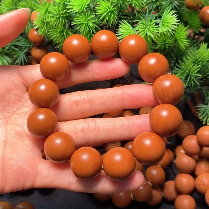 橄榄核手串1.8尺寸红料小孔光珠
