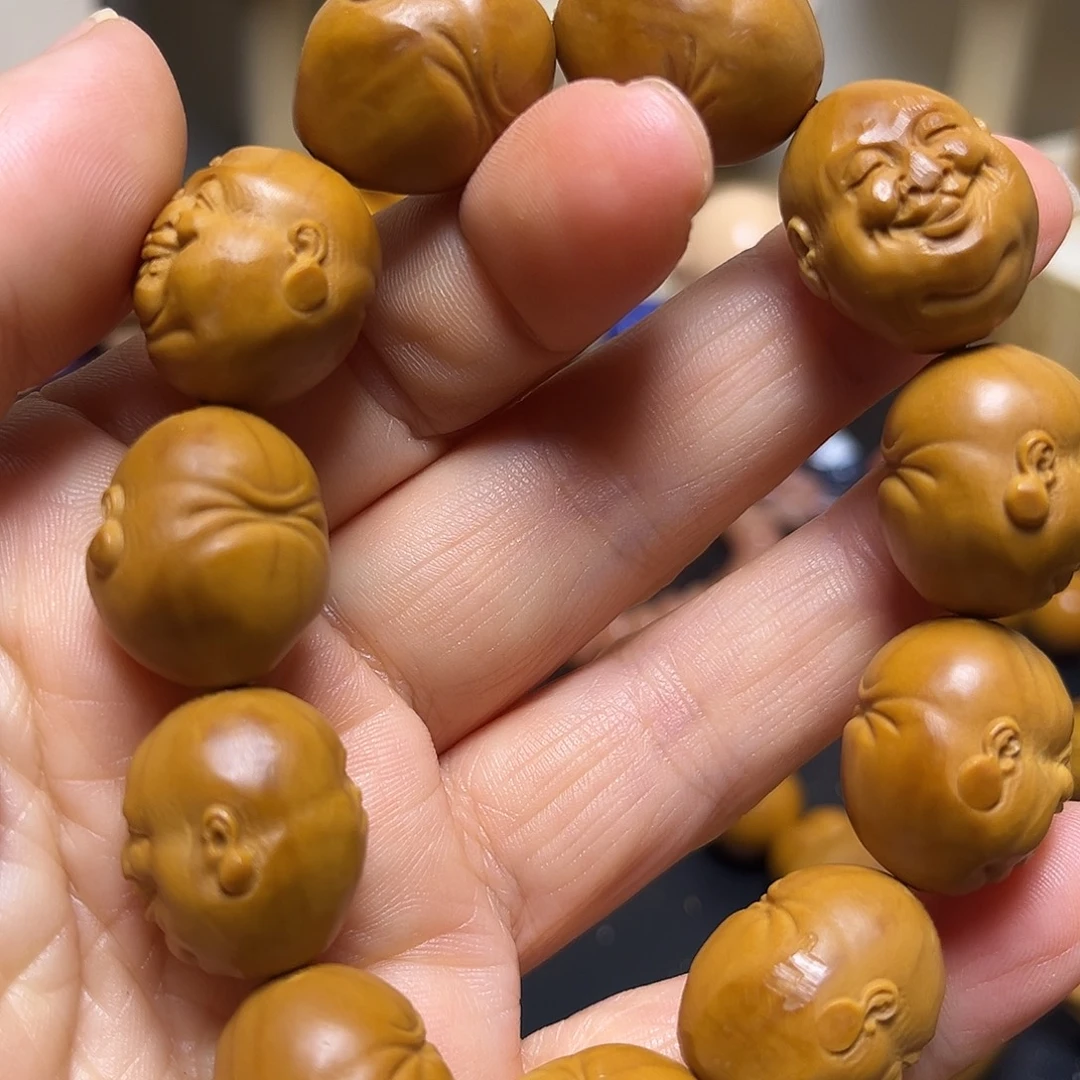 橄榄核吊坠，啊地理咯哦哦哦如图