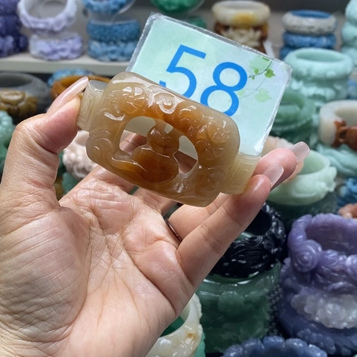 未镶嵌手镯石英岩玉