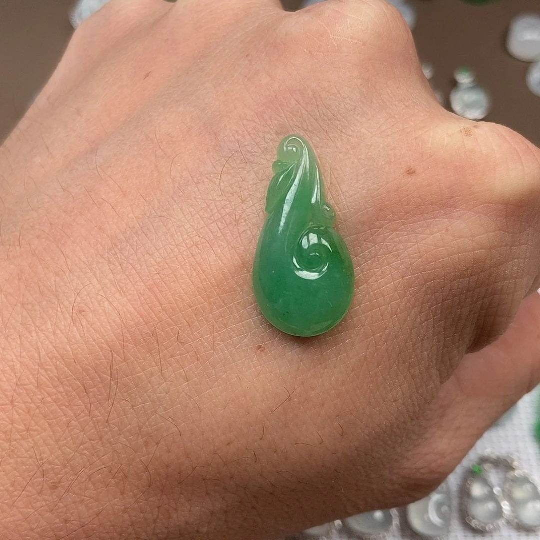 翡翠未镶嵌吊坠(不含链)花