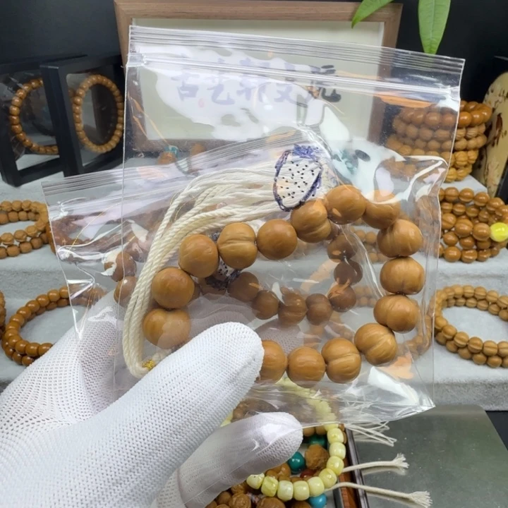 可****大桃小桃猴头手串