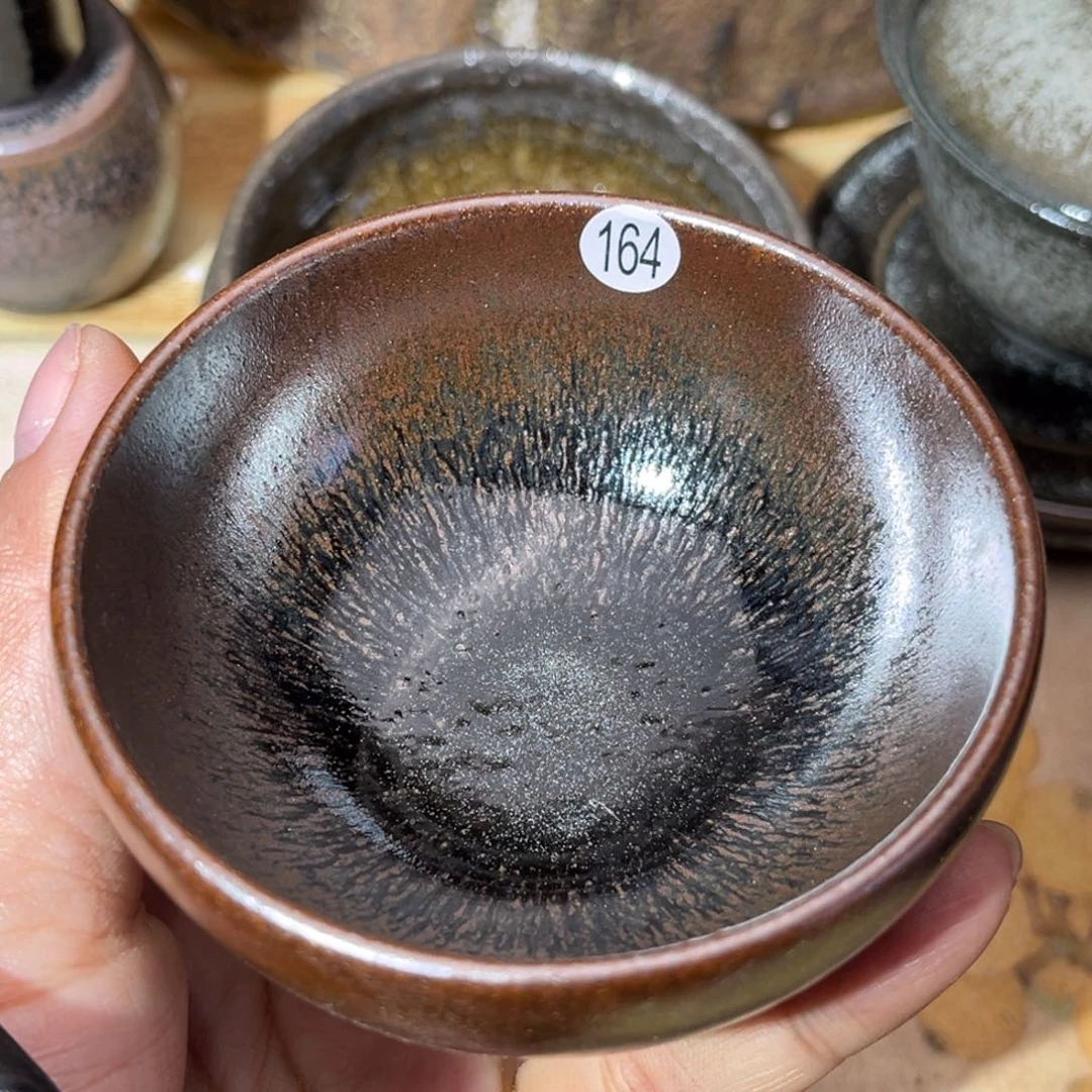 茶盏义兴龙窑坚持真柴烧