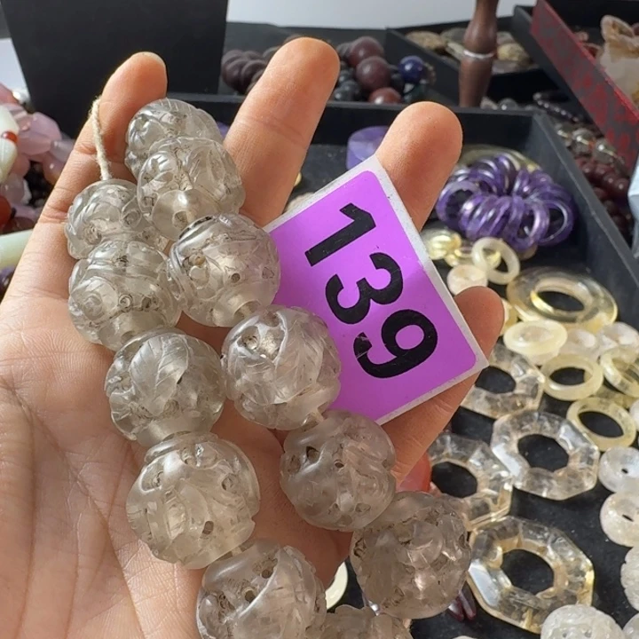 成***己玛瑙/玉髓未镶嵌颈饰