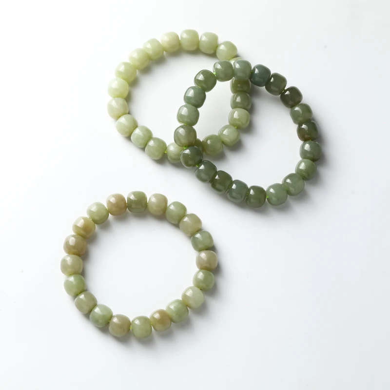 和田玉湖水绿微瑕老型单圈 多样性发货发其一约10*9mm29241106-01