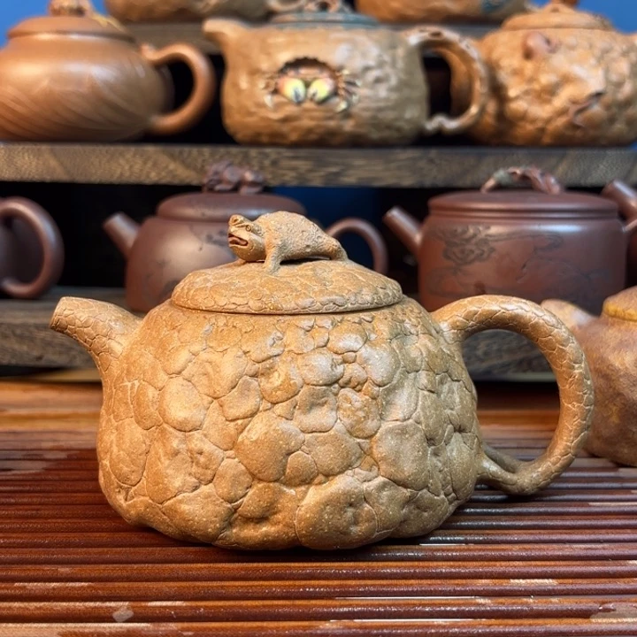 原矿老段泥金蝉供春紫砂壶260cc