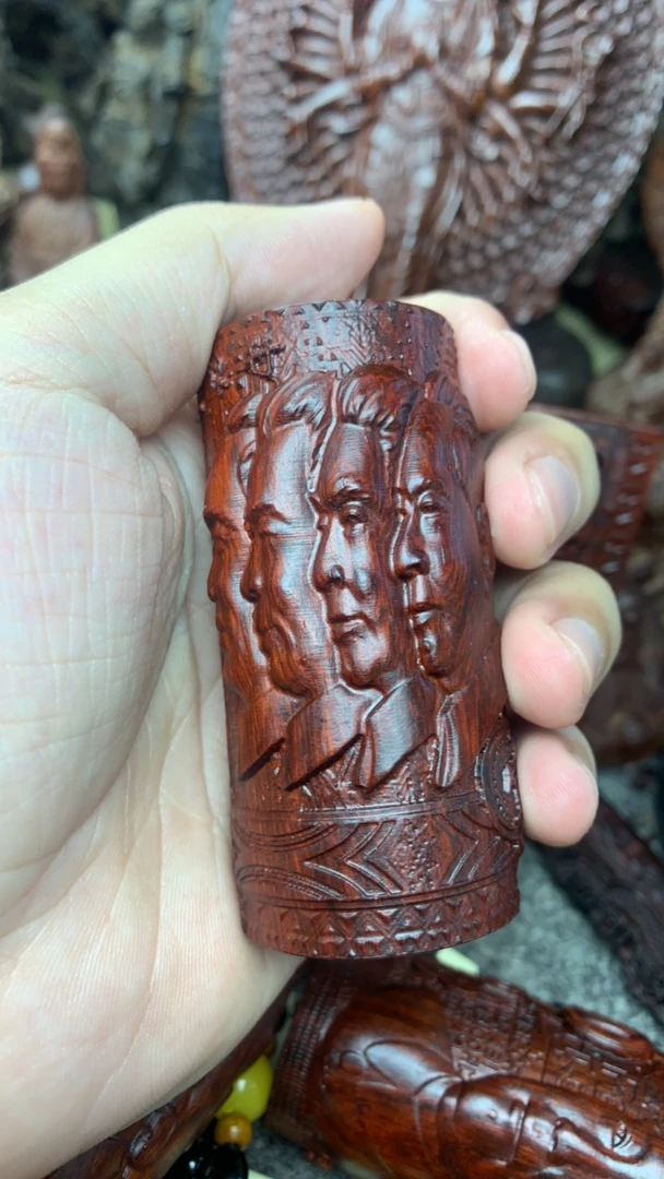 手里有钱100手把件老款