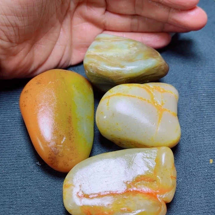 和田玉未镶嵌珠宝奇石