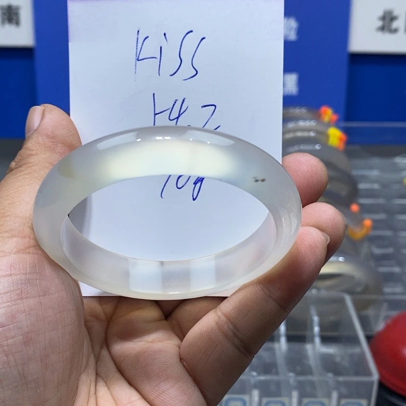 【闪购商品】玛瑙/玉髓手镯未镶嵌k**s