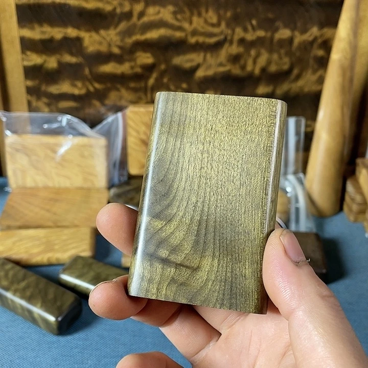 【闪购商品】用****7金丝楠阴沉木无事牌