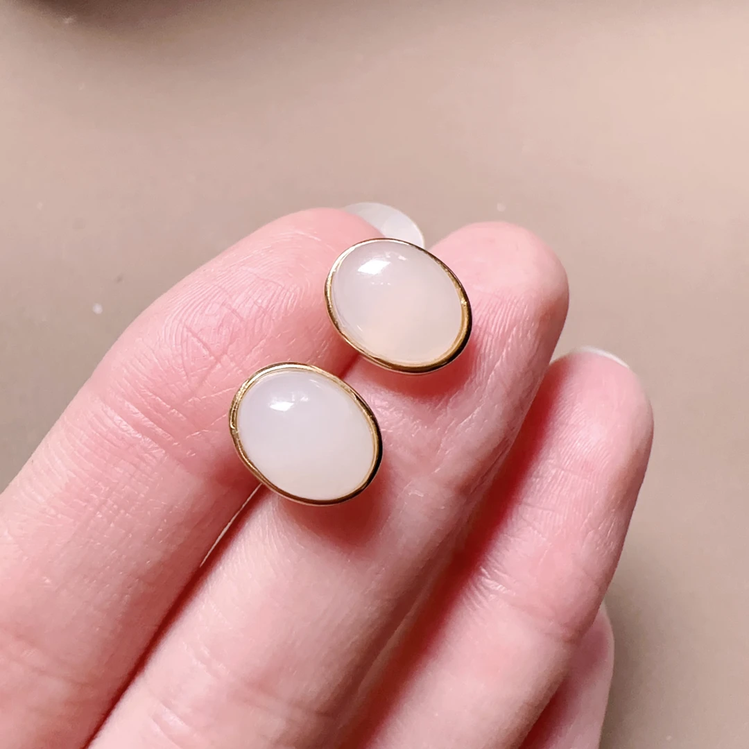 【麦子家族】天然和田玉耳钉S925银气质时尚D0596