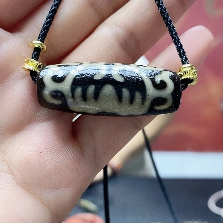 玛瑙/玉髓颈饰合金
