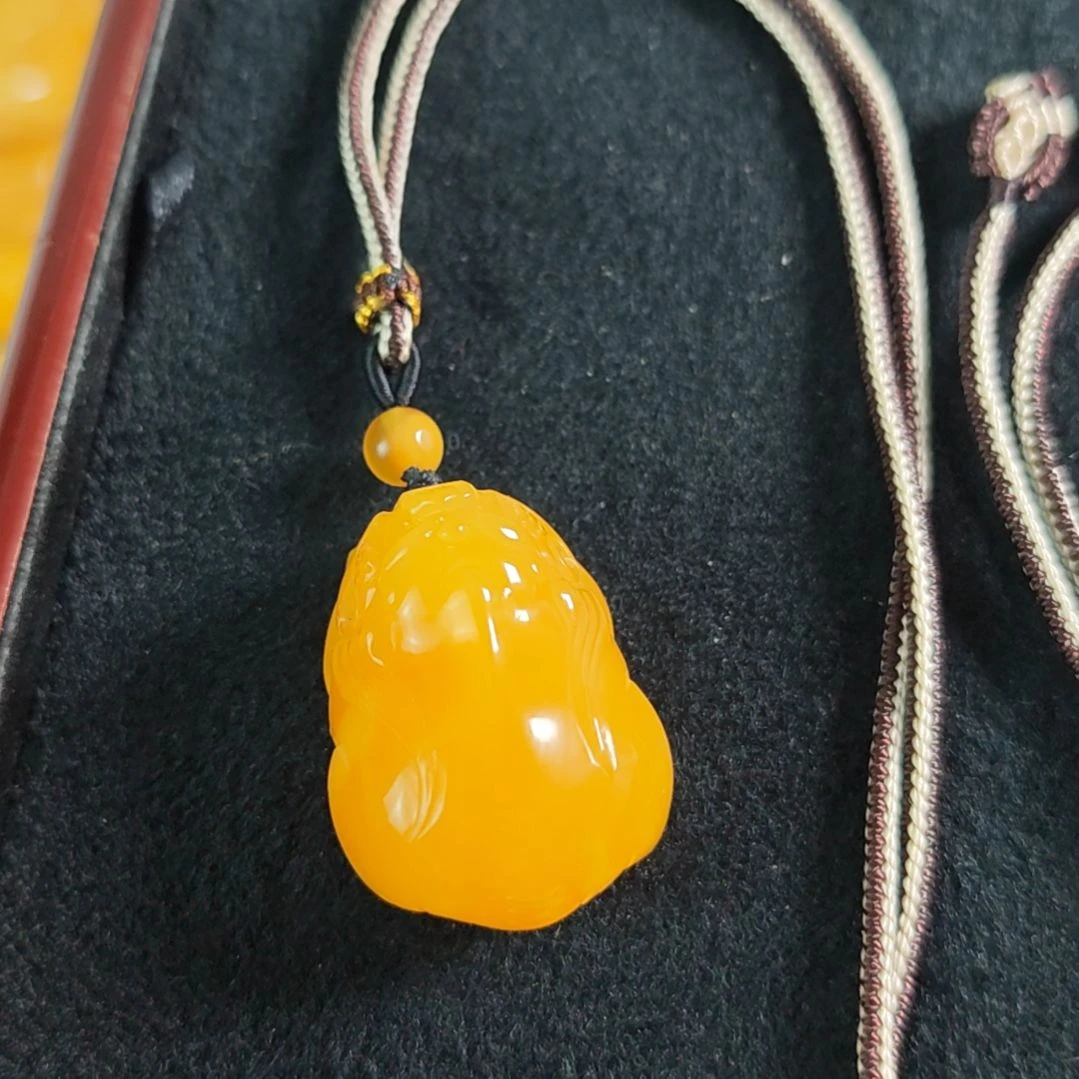 蜜蜡吊坠(赠链)未镶嵌