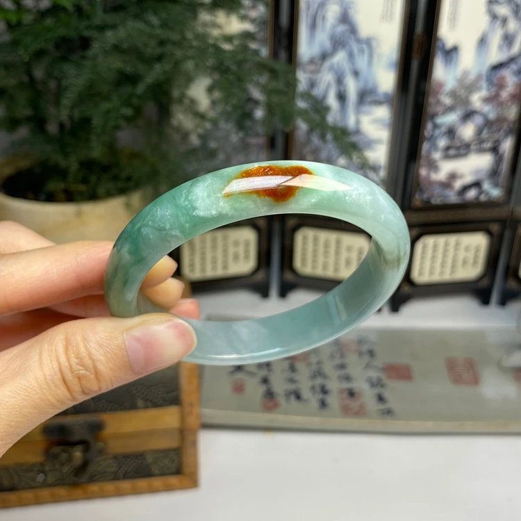 59.7果绿飘红翡特色正圈手镯 天然翡翠A货手镯