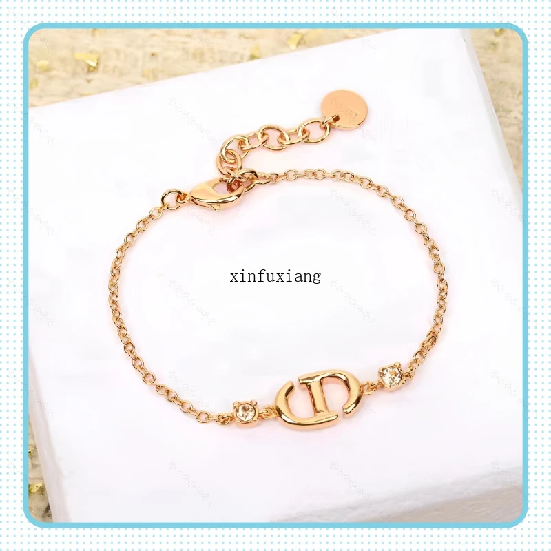 铜合金手链 迪家D家CD字母嘻哈情侣手链女小众时尚轻奢镶钻手饰