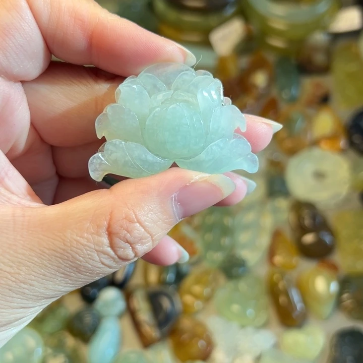 蛇纹石玉未镶嵌微瑕