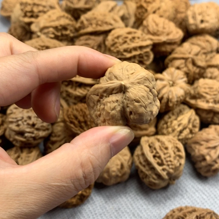 渲***…文玩核桃吊坠异形单只
