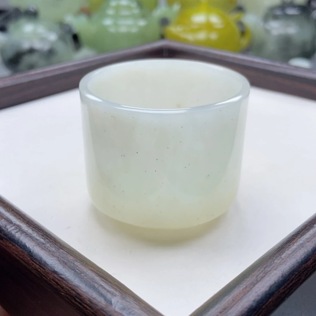 贵***哥蛇纹石玉未镶嵌水杯