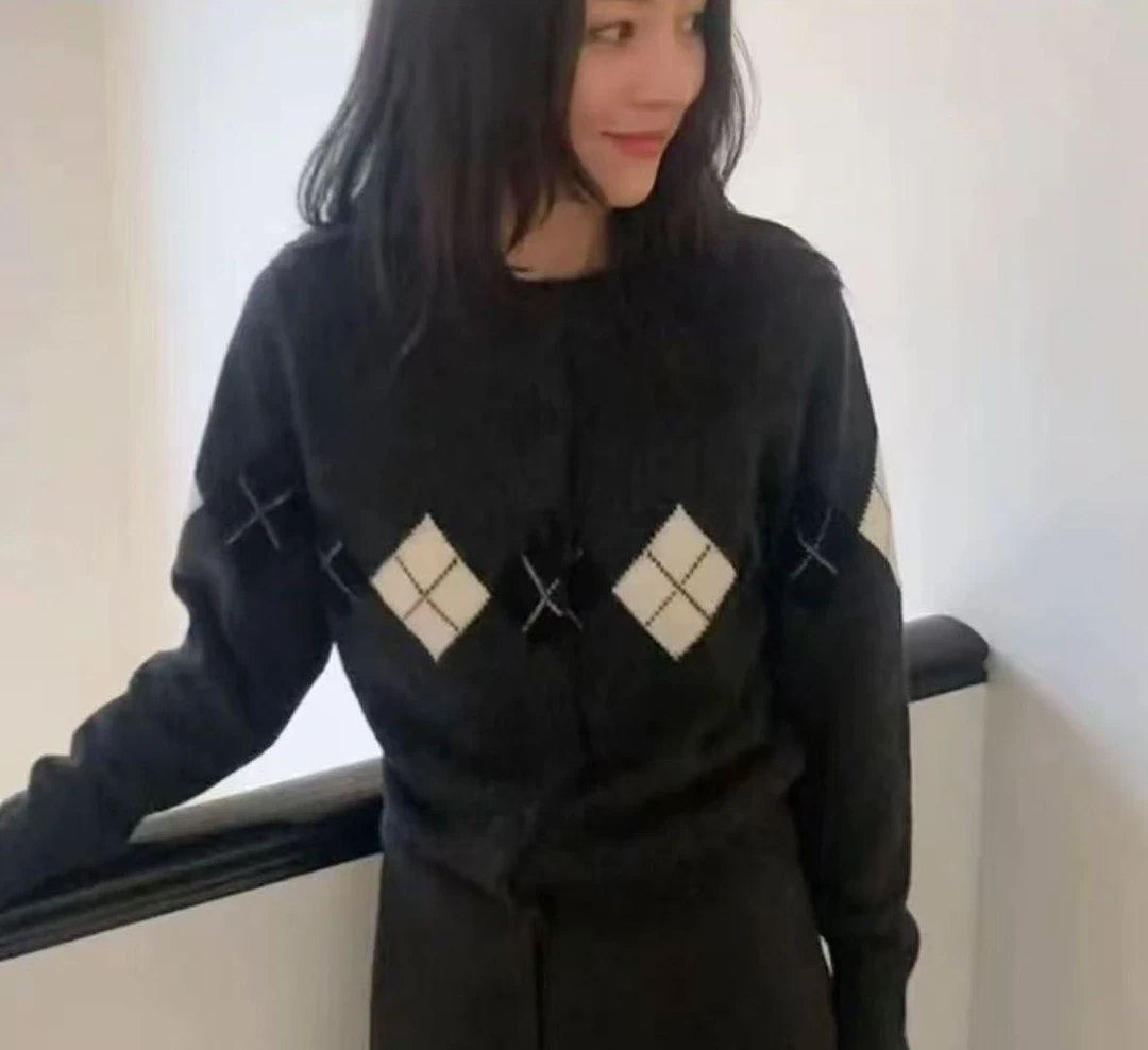 【杨嘻嘻】即墨韩版花纹美观冬季开衫款百搭长袖时尚毛针织衫33332