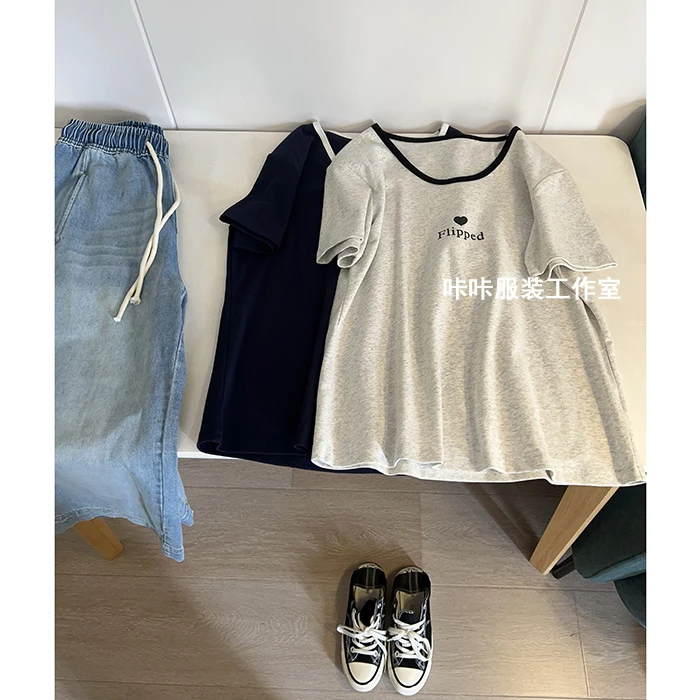 REKAYYAT “奇遇”韩系百搭时尚个性撞色领印花字母爱心图案短袖T恤