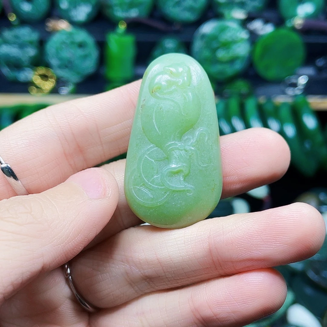 和田玉未镶嵌珠宝半成品