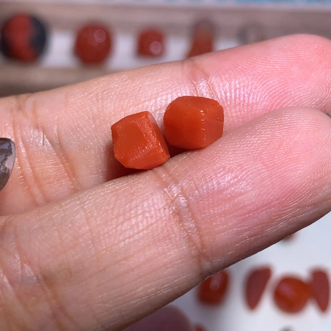 散***仙未镶嵌老型6×5南红玛瑙瓦西满色满肉