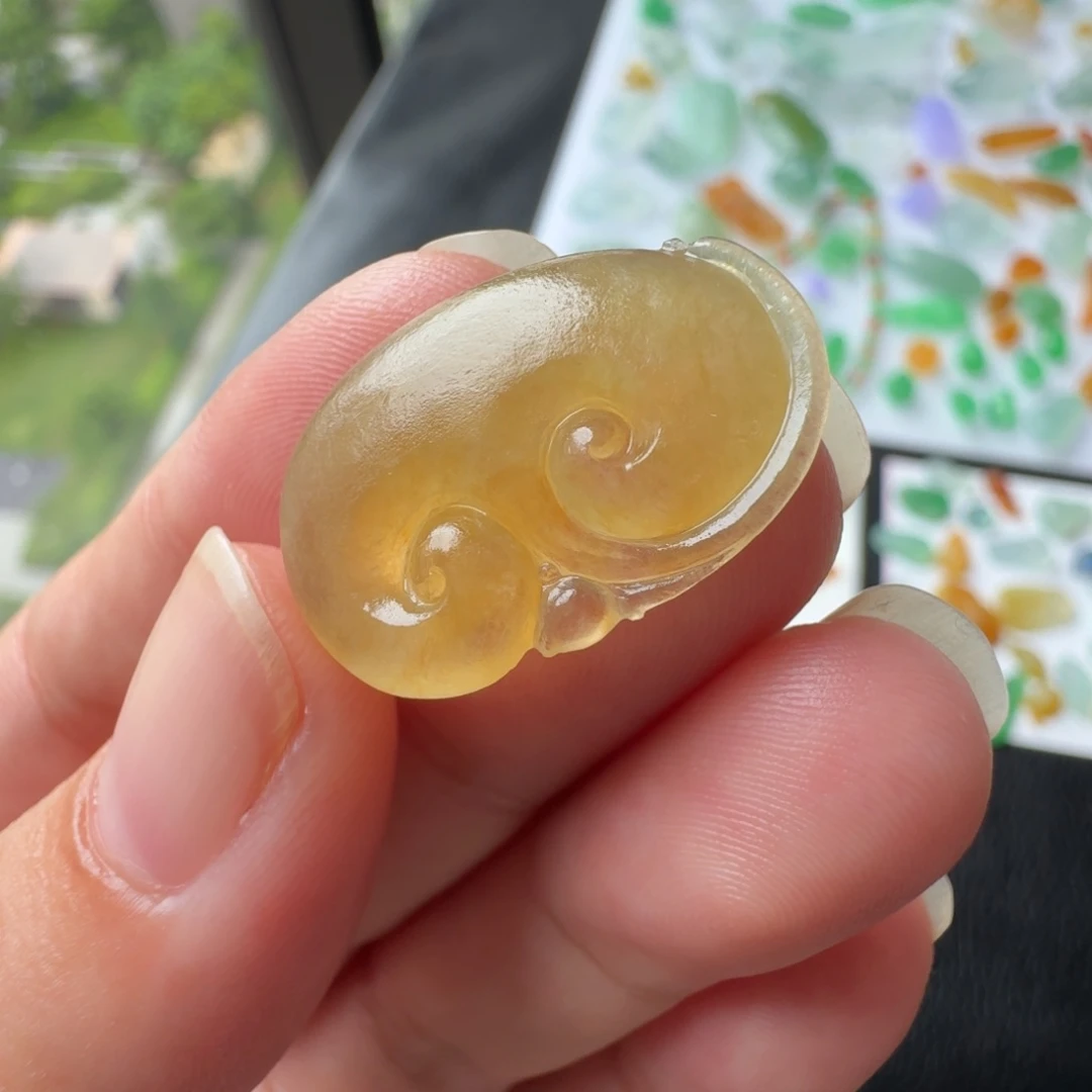 定制翡翠未镶嵌冰黄如意
