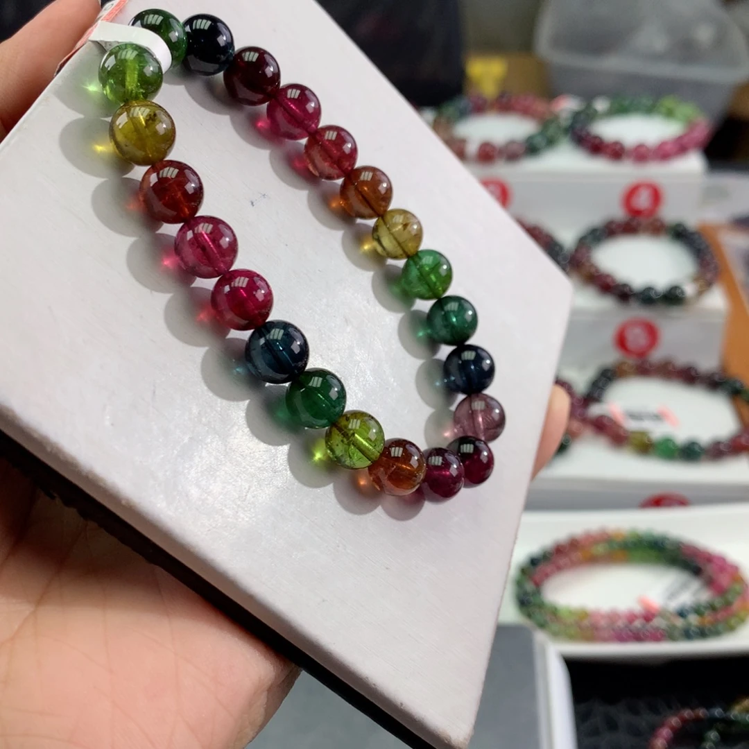碧玺手链未镶嵌      8.7mm。