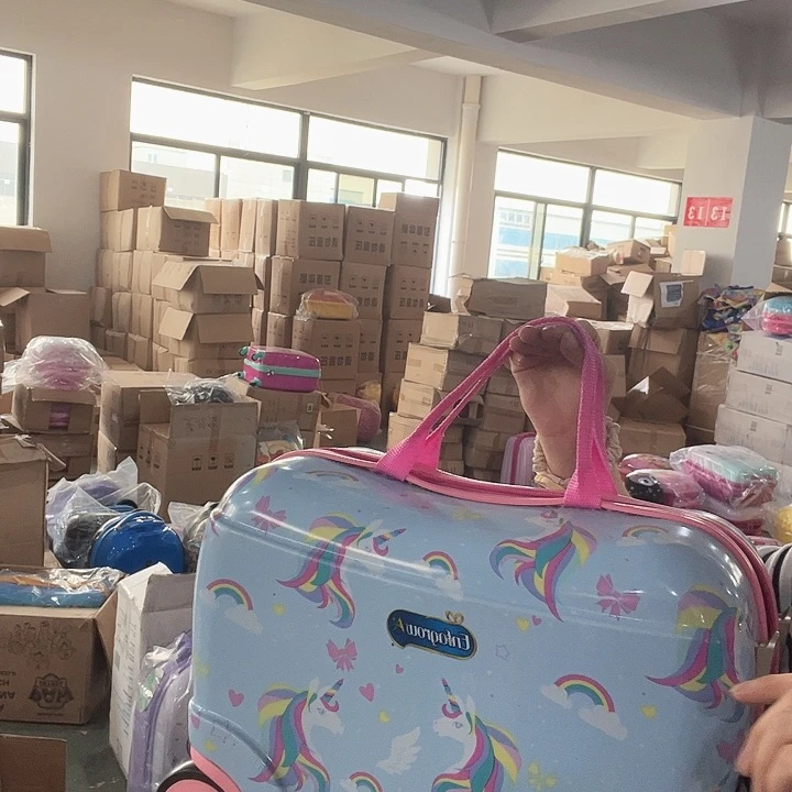 美丽诺羊毛三醋酯纤维蓝色多只马图案骑行款旅行箱