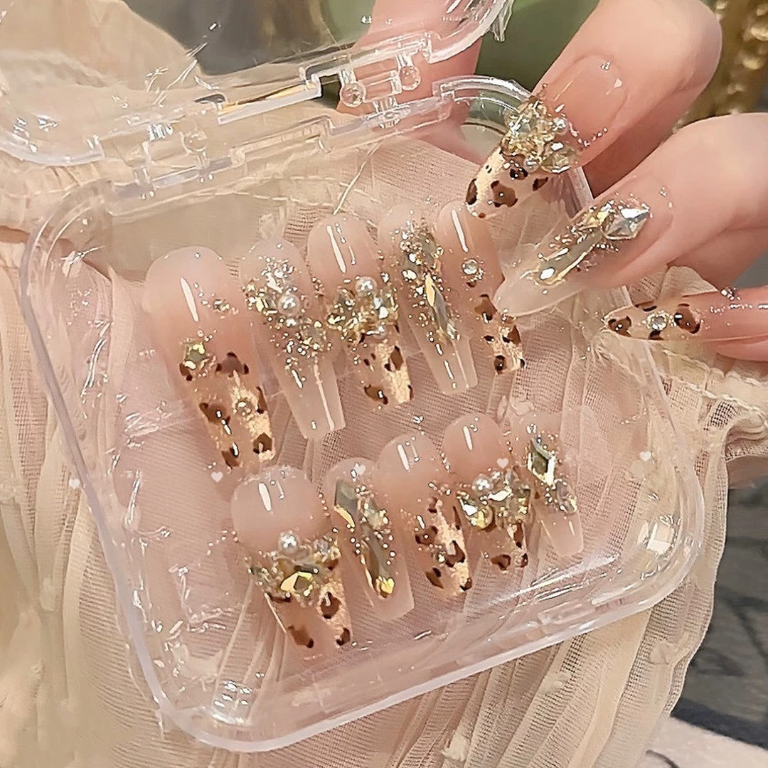 星辰纯手工穿戴甲粉色猫眼显白高级感裸色美甲碎钻超闪耀眼夺目