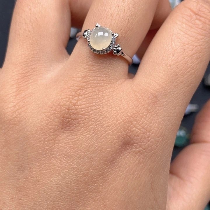 翡翠未镶嵌戒指戒指