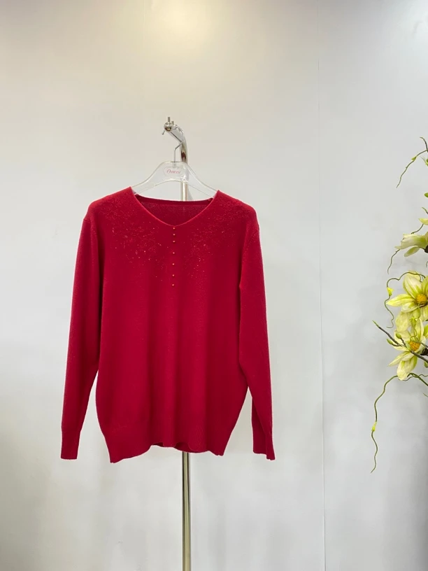 欧美姿2024年秋冬V领套头纯色毛衣