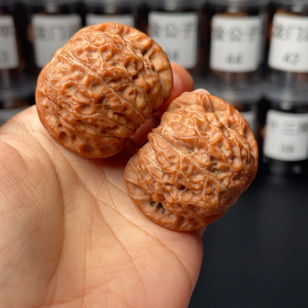 文玩核桃吊坠全品40血麒麟