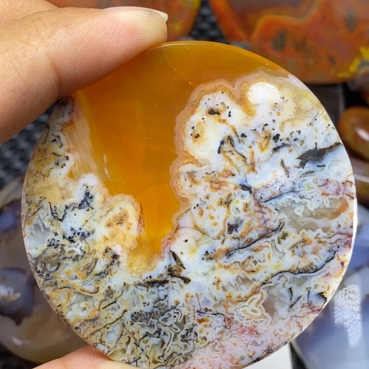 玛瑙/玉髓颈饰未镶嵌