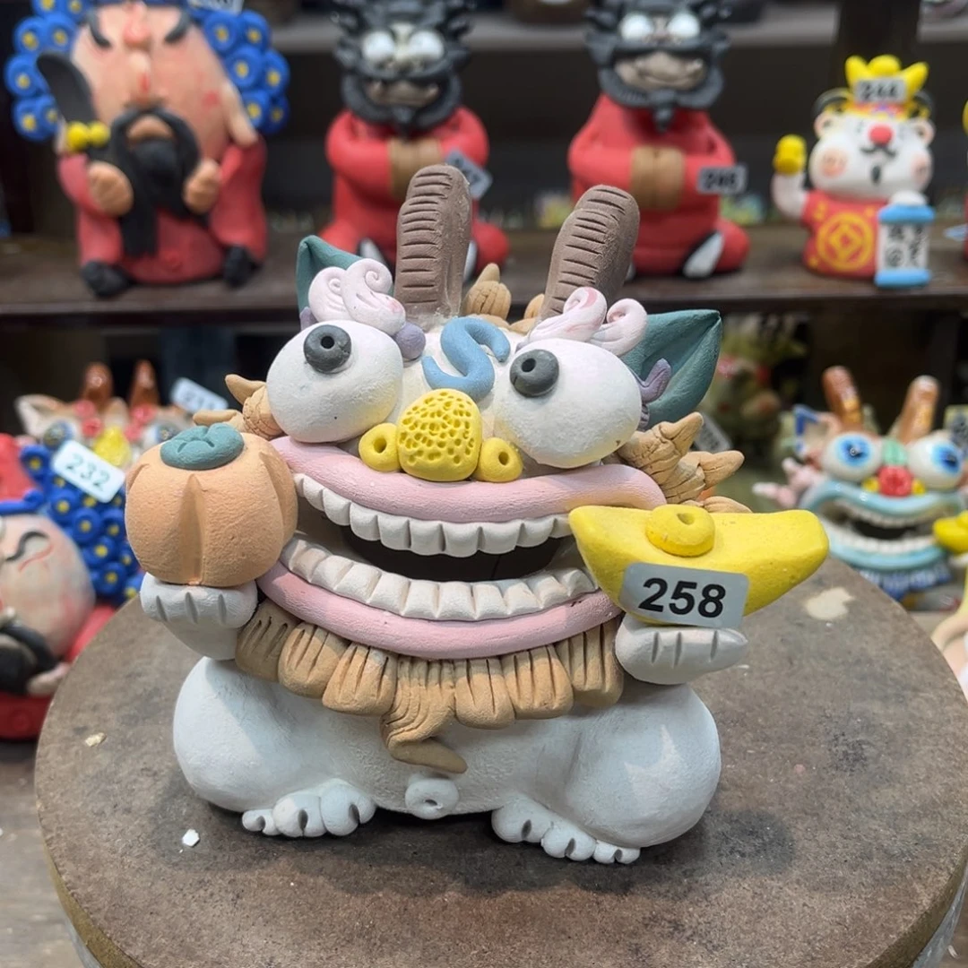 陶瓷纯手工抽象陶瓷摆件258