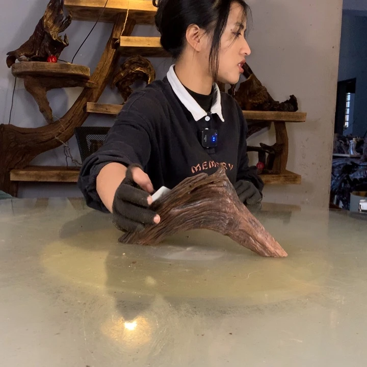 J***'天然的云南紫柚木会黄水