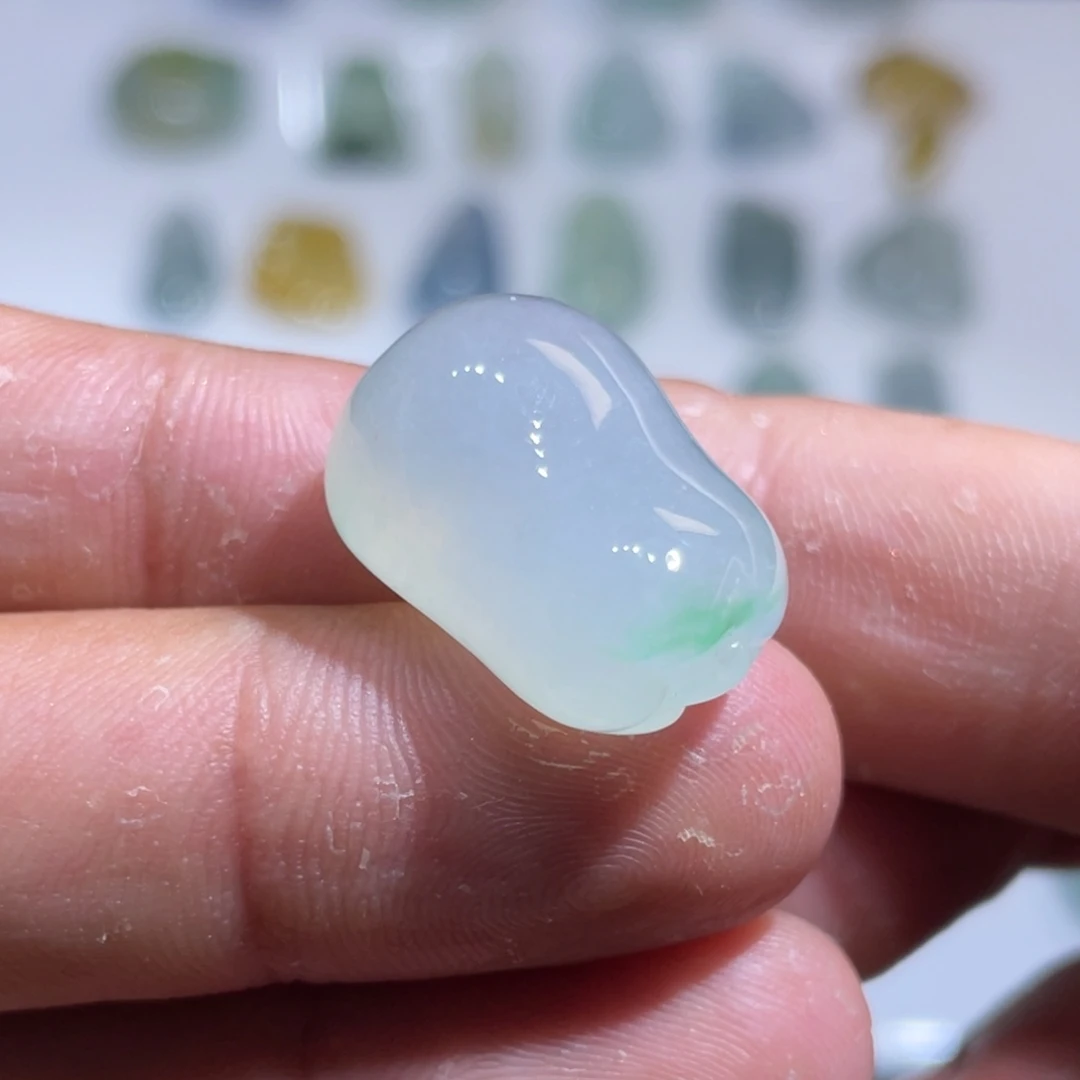 颈饰未镶嵌翡翠福瓜