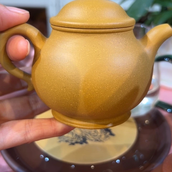 茶壶紫砂黄金潘壶150c c