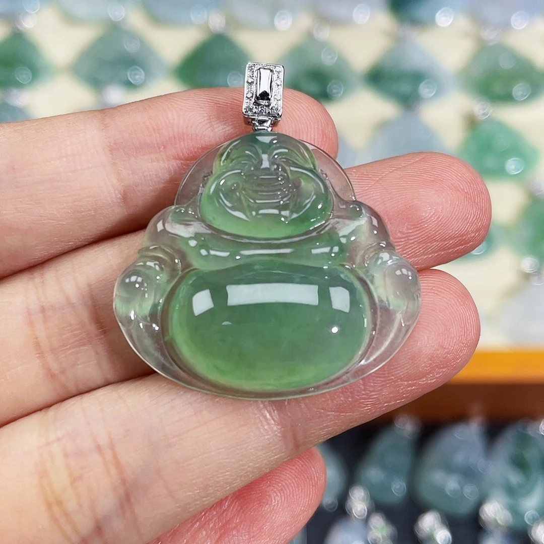 翡翠18K金镶嵌颈饰吊坠