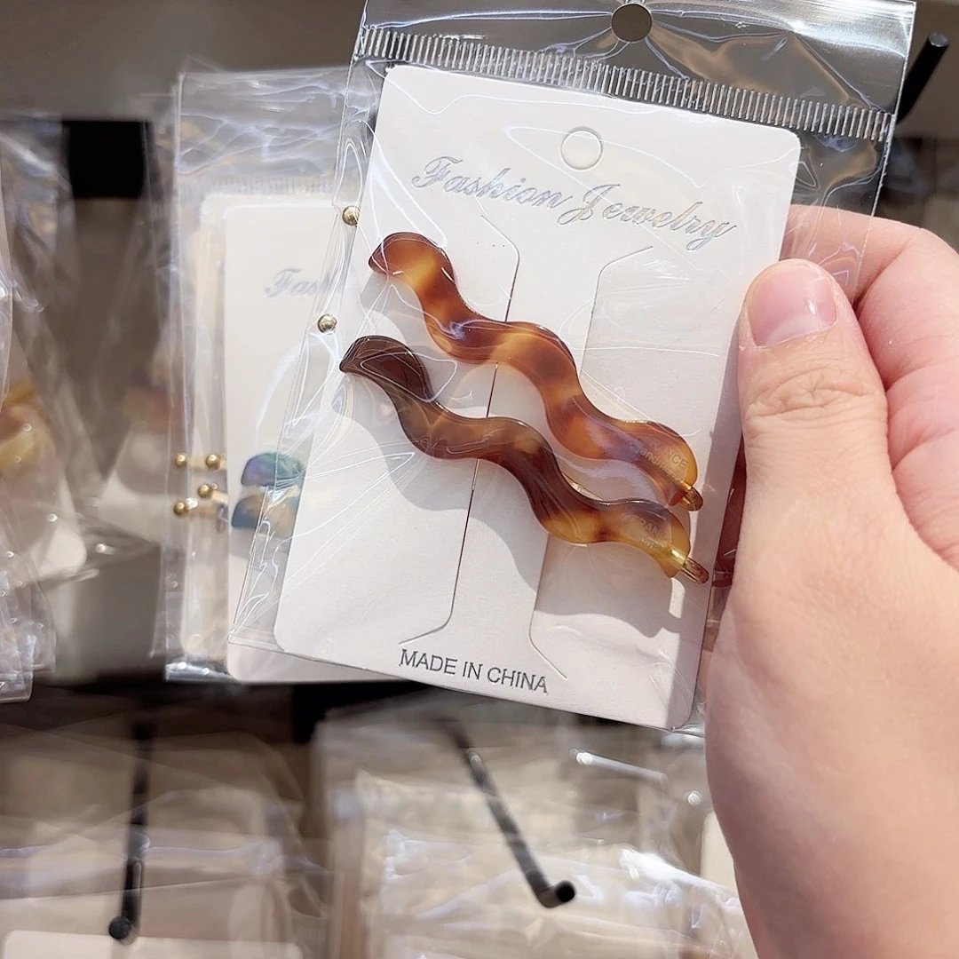 布艺非金属一字夹一个