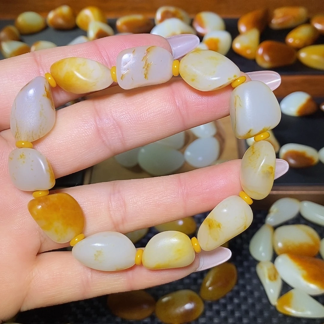 和田玉未镶嵌手串