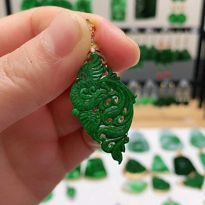 翡翠18K金镶嵌耳饰挂件