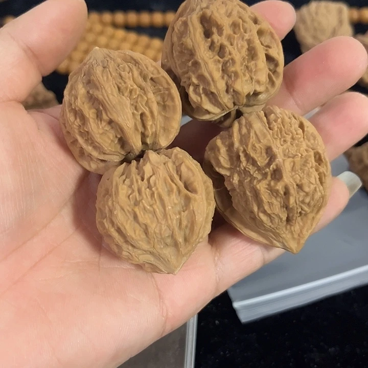 文玩核桃把件39左右微瑕灯笼➕赠品钢炮粗筋