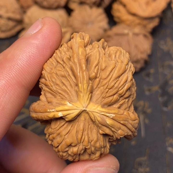 z***x文玩核桃吊坠文玩核桃异形单只