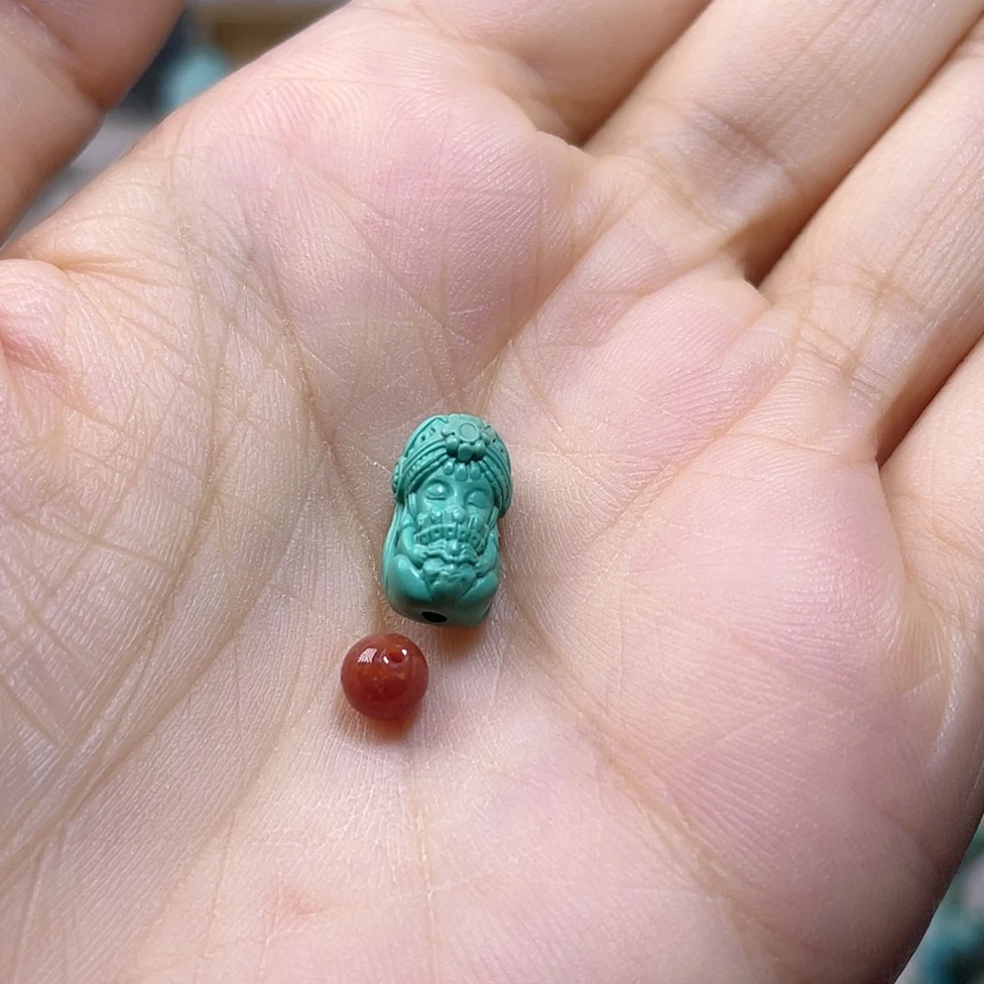 ****。未镶嵌配饰南红玛瑙