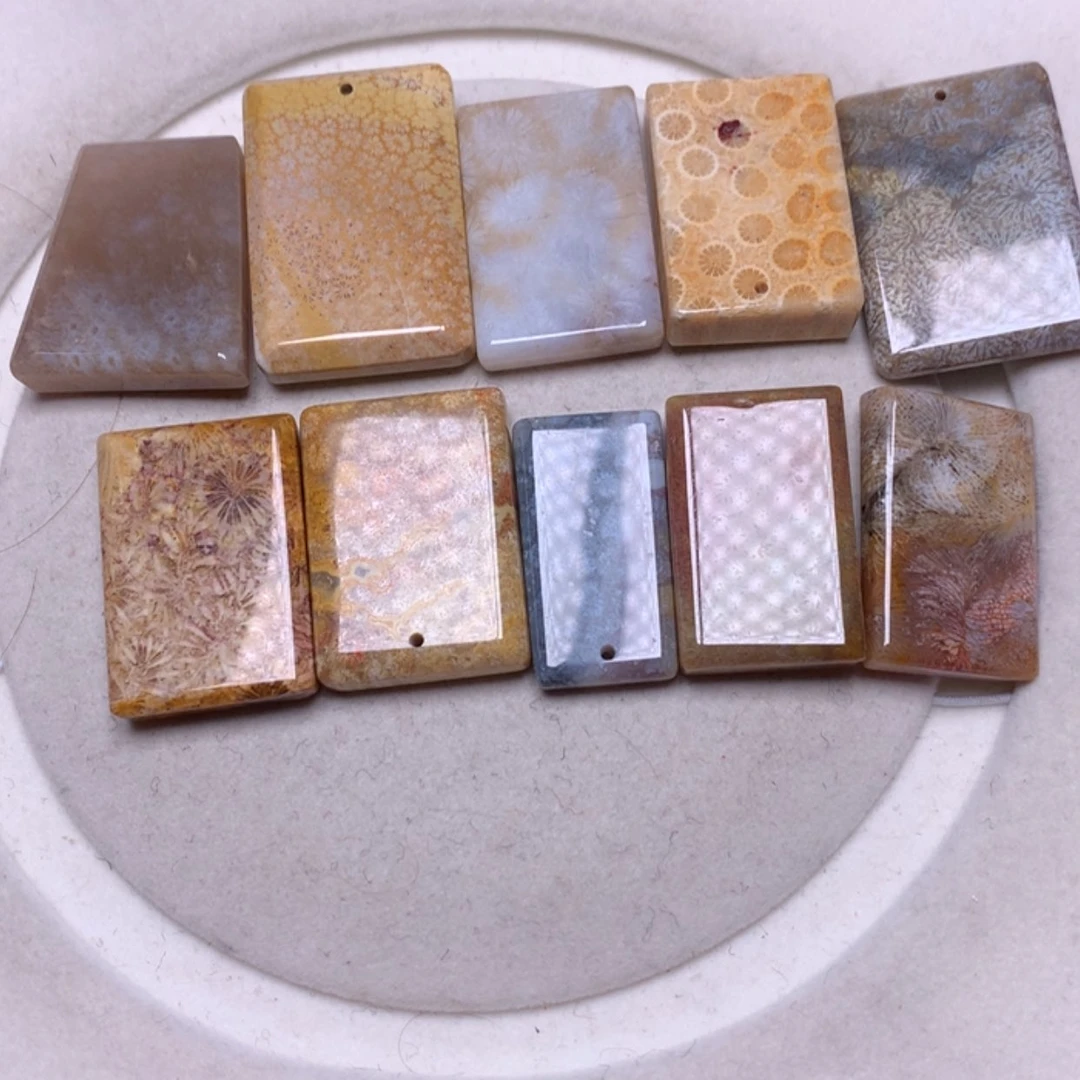 【闪购商品】硅化玉颈饰未镶嵌你****一