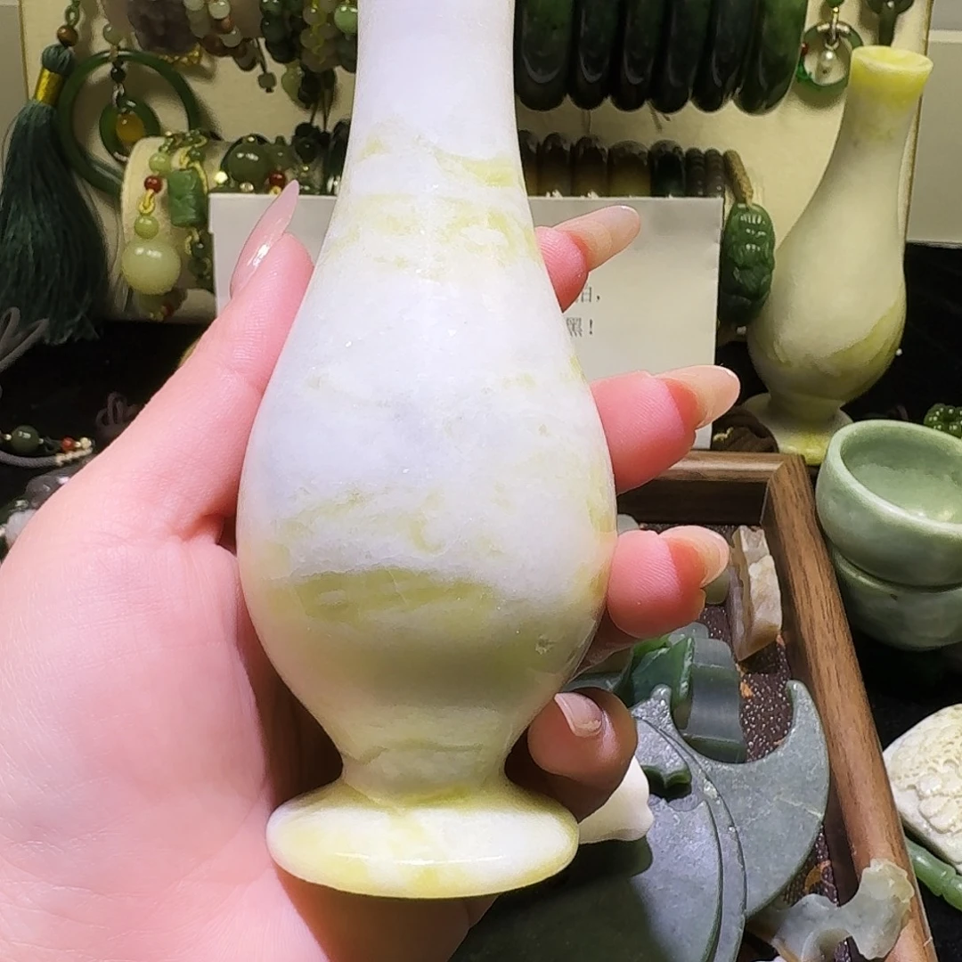 和田玉（糖玉）未镶嵌珠宝半成品