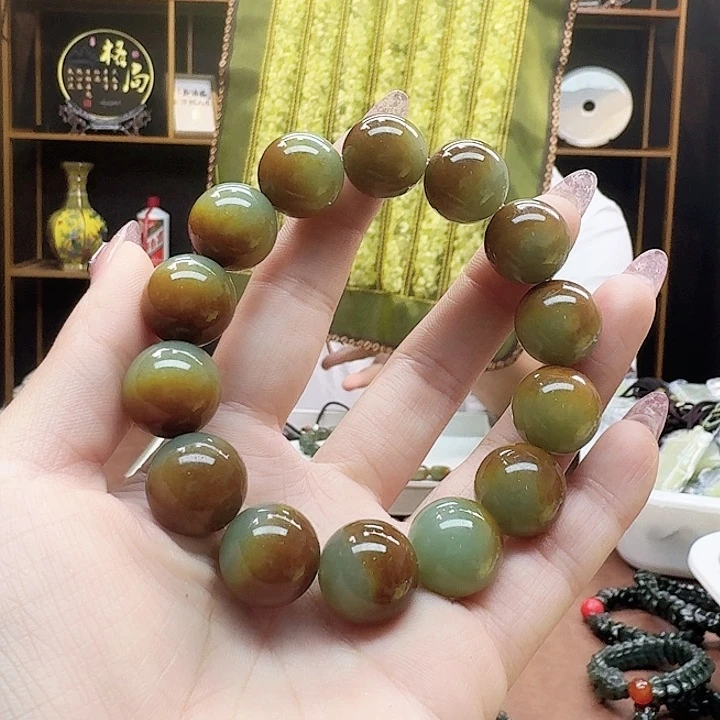 手链未镶嵌透闪石质玉风**云